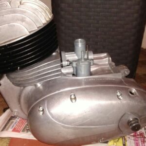 ČZ 125 typ 453 z roku 1961 – Skládání motoru 34