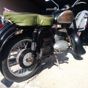 ČZ 125 typ 453 z roku 1961 - Leštění laku 132 čz 125 typ 453