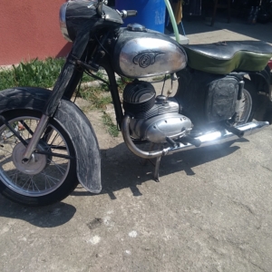 ČZ 125 typ 453 z roku 1961 - Leštění laku 125 ČZ 125 typ 453 z roku 1961 - Leštění laku 119