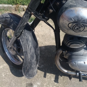 ČZ 125 typ 453 z roku 1961 - Leštění laku 126 ČZ 125 typ 453 z roku 1961 - Leštění laku 120