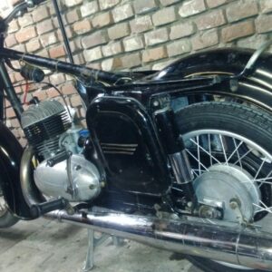 ČZ 125 typ 453 z roku 1961 – Skládání rámu 1