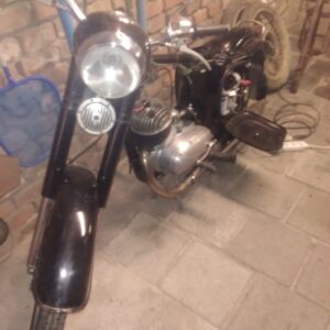 ČZ 125 typ 453 z roku 1961 – Skládání rámu 15