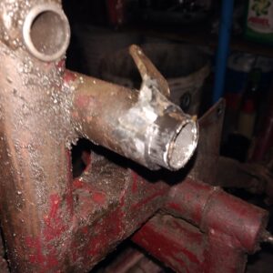 ČZ 175 typ 470 z roku 1968 – Práce na rámu 2