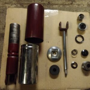 ČZ 175 typ 470 z roku 1968 – Repas zadních tlumičů 1