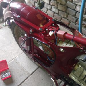 ČZ 175 typ 470 z roku 1968 – Skládání rámu 17