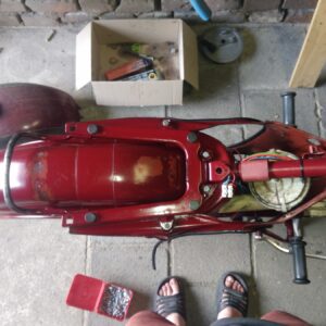 ČZ 175 typ 470 z roku 1968 – Skládání rámu 18