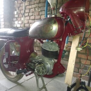 ČZ 175 typ 470 z roku 1968 – Skládání rámu 22