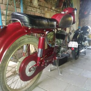 ČZ 175 typ 470 z roku 1968 – Skládání rámu 23