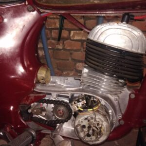 ČZ 175 typ 470 z roku 1968 – Skládání rámu – pokračování 1