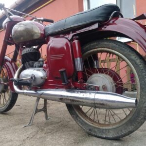 ČZ 175 typ 470 z roku 1968 – Skládání rámu – pokračování 8