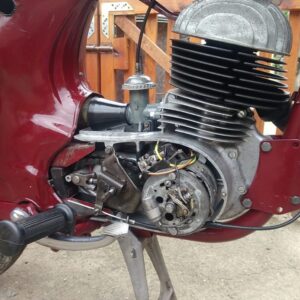 ČZ 175 typ 470 z roku 1968 – Skládání rámu – pokračování 10