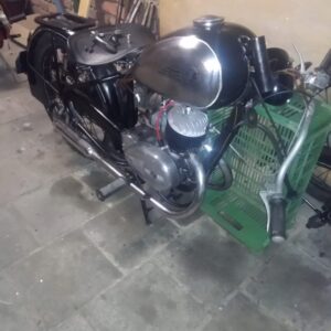 ČZ 125 T z roku 1948 - Špatná ovladatelnost motocyklu 16 ČZ 125 T z roku 1948