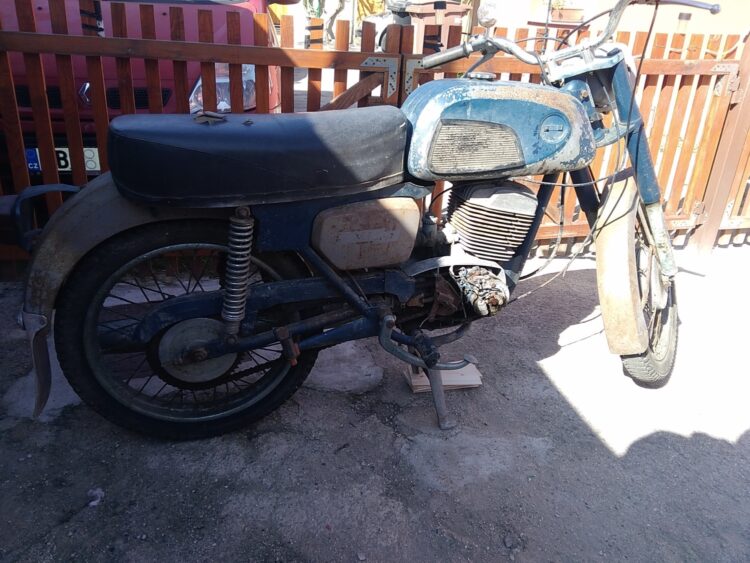 ČZ 175 typ 477 z roku 1970 – Průzkum a první rozebírání 1