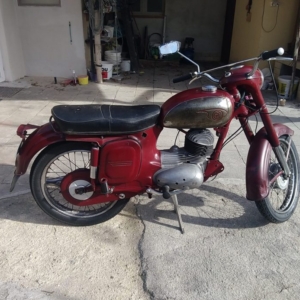 ČZ 175 typ 470 z roku 1968 - Hotovo 4 ČZ 175 typ 470 z roku 1968