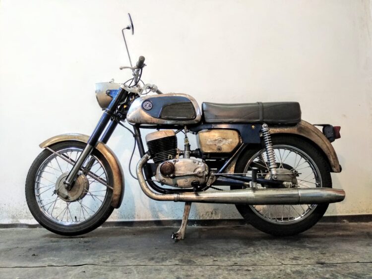 ČZ 175 typ 477 z roku 1970 – Hotovo 2