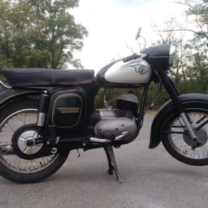 ČZ 125 typ 453 z roku 1961 - Srpnová projížďka 84 ČZ 125 typ 453 z roku 1961 - Srpnová projížďka 84