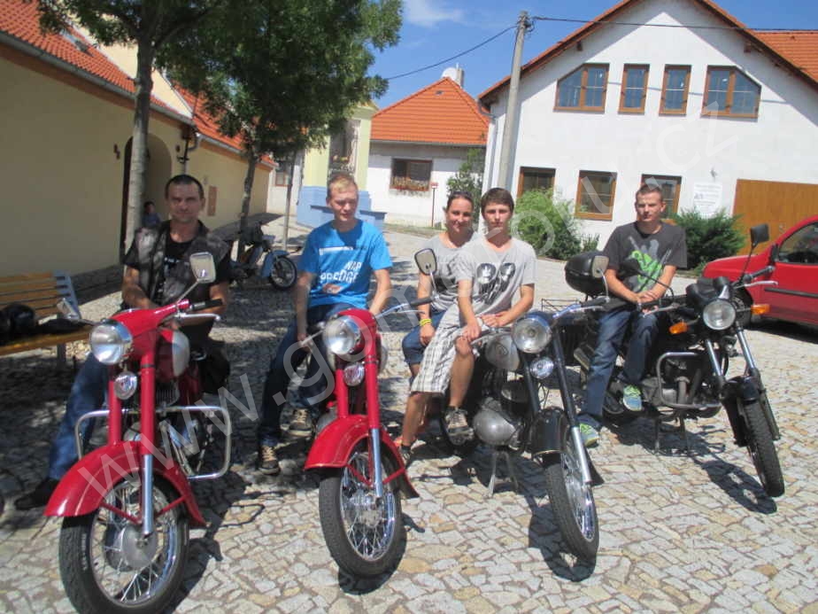 ČZ 125 typ 453 z roku 1961 - První jízda se zapalováním Vape 65 ČZ 125 typ 453 z roku 1961 - První jízda se zapalováním Vape 65