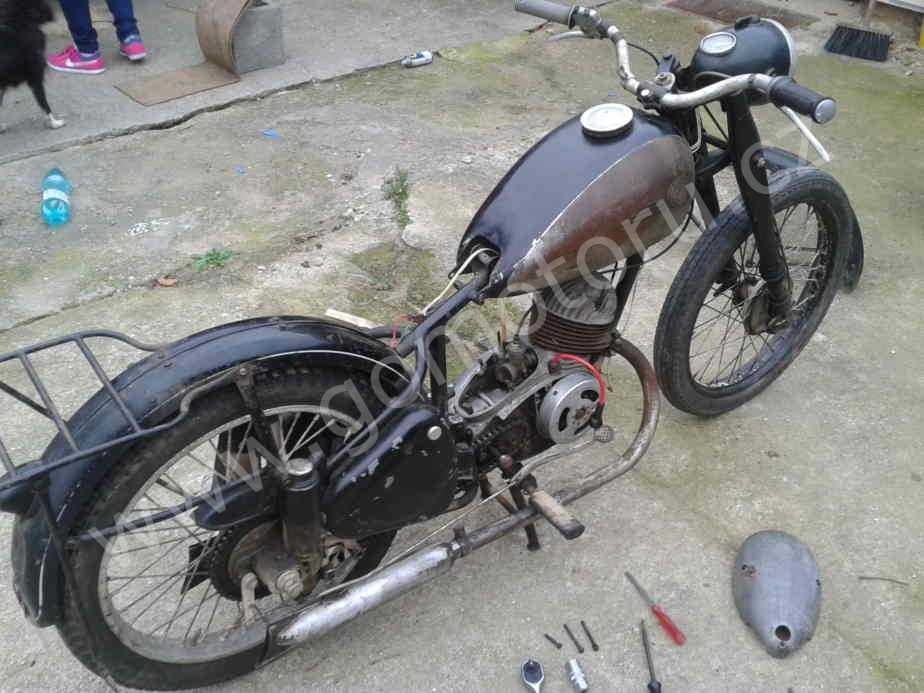 ČZ 150 C z roku 1951 - Poprvé doma 1 ČZ 150 C z roku 1951 - Poprvé doma 1