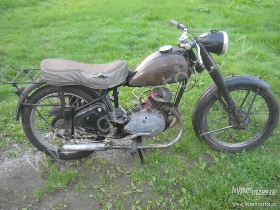 ČZ 150 C z roku 1951 - Původní stav 2 ČZ 150 C z roku 1951 - Původní stav 2