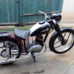 ČZ 150 C z roku 1951 - Spasováno 44 ČZ 150 C z roku 1951 - Spasováno 44