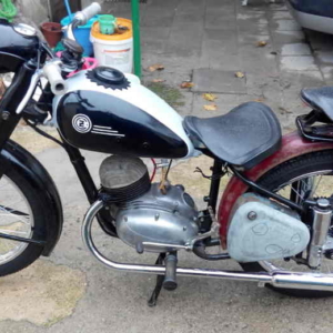ČZ 150 C z roku 1951 - Spasováno 43 ČZ 150 C z roku 1951 - Spasováno 43