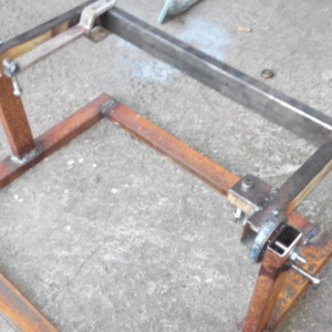 Otočný držák na opravy motorů - malá kývačka 52 Otočný držák na opravy motorů - malá kývačka 52