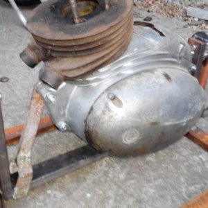 Otočný držák na opravy motorů - malá kývačka 62 Otočný držák na opravy motorů - malá kývačka 62