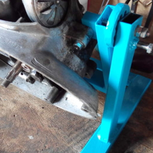 Otočný držák na opravy motorů - velká kývačka 70 Otočný držák na opravy motorů - velká kývačka 70