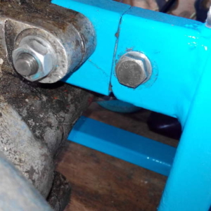 Otočný držák na opravy motorů - velká kývačka 76 Otočný držák na opravy motorů - velká kývačka 76