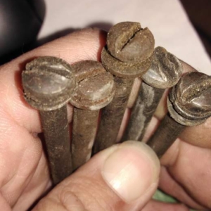 ČZ 150 C z roku 1951 - Renovace původních šroubů motoru 121 ČZ 150 C z roku 1951 - Renovace původních šroubů motoru 121