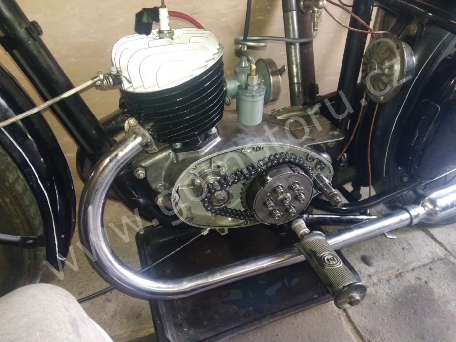 ČZ 125 T z roku 1948 - Plán restaurování 7 ČZ 125 T z roku 1948