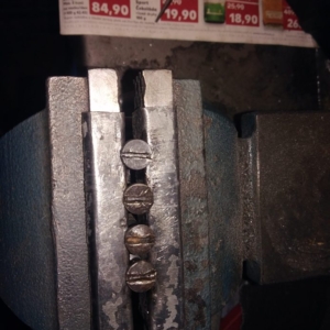 ČZ 125 T z roku 1948 - Oprava původních šroubů motoru 88 ČZ 125 T z roku 1948