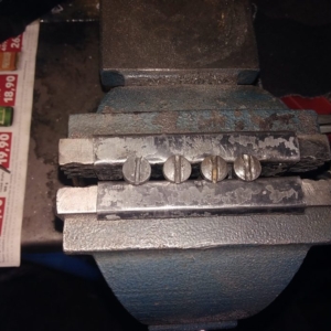 ČZ 125 T z roku 1948 - Oprava původních šroubů motoru 89 ČZ 125 T z roku 1948