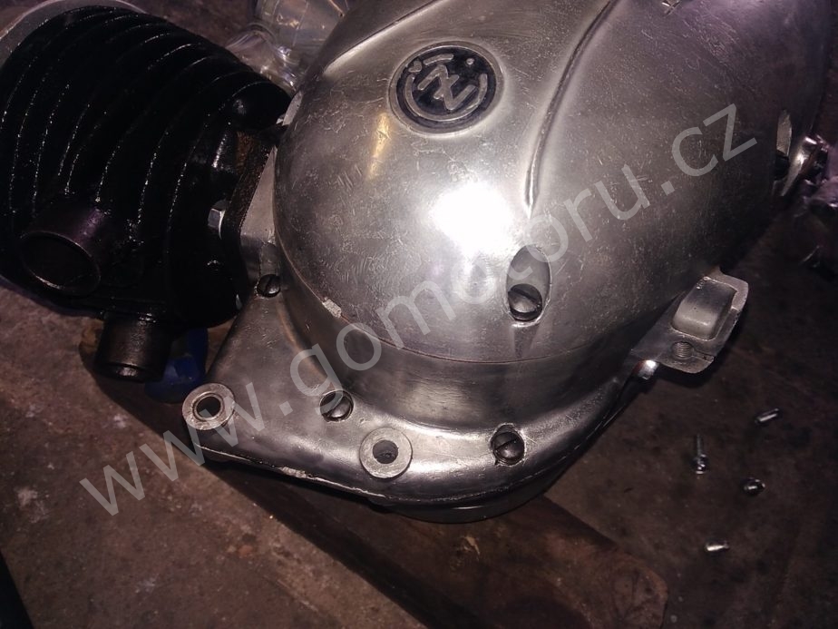 ČZ 125 T z roku 1948 - Oprava původních šroubů motoru 77 ČZ 125 T z roku 1948