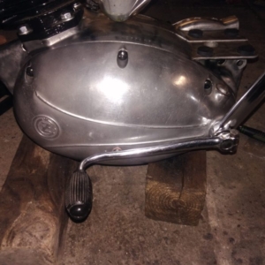 ČZ 125 T z roku 1948 - Oprava původních šroubů motoru 103 ČZ 125 T z roku 1948