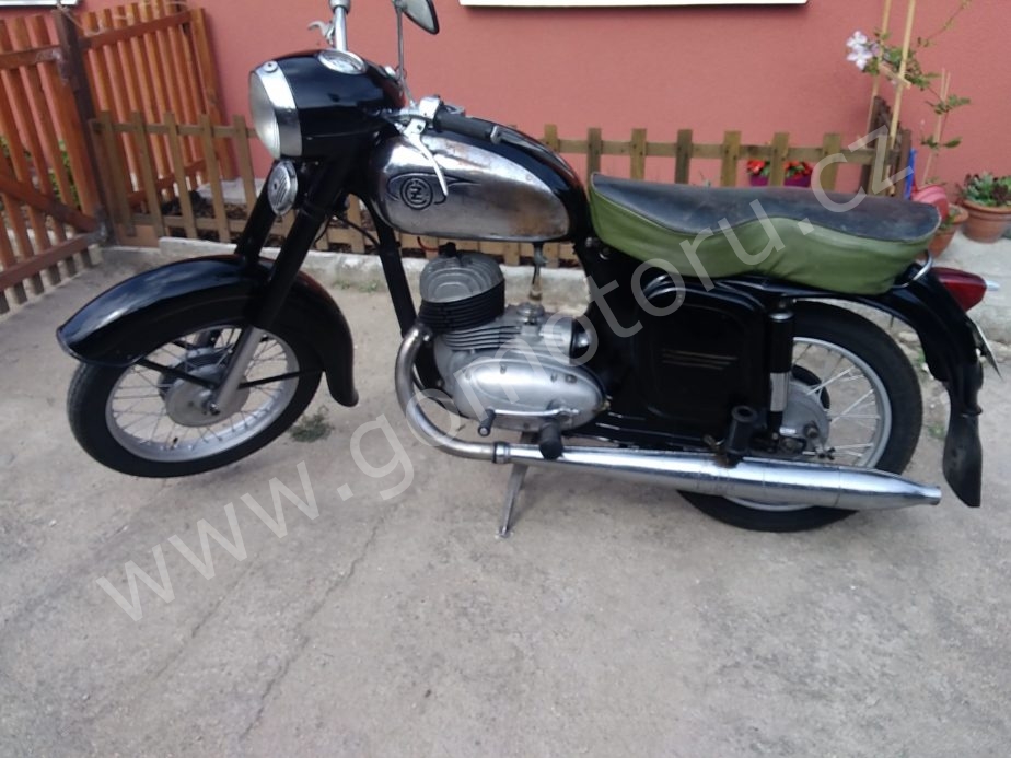 ČZ 125 typ 453 z roku 1961 - Restaurování 1 ČZ 125 typ 453 z roku 1961