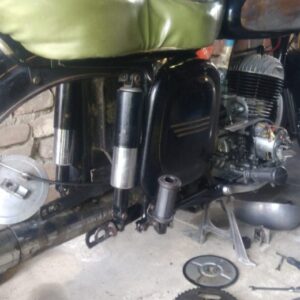ČZ 125 typ 453 z roku 1961 - Kryt řetězu 2 ČZ 125 typ 453 z roku 1961