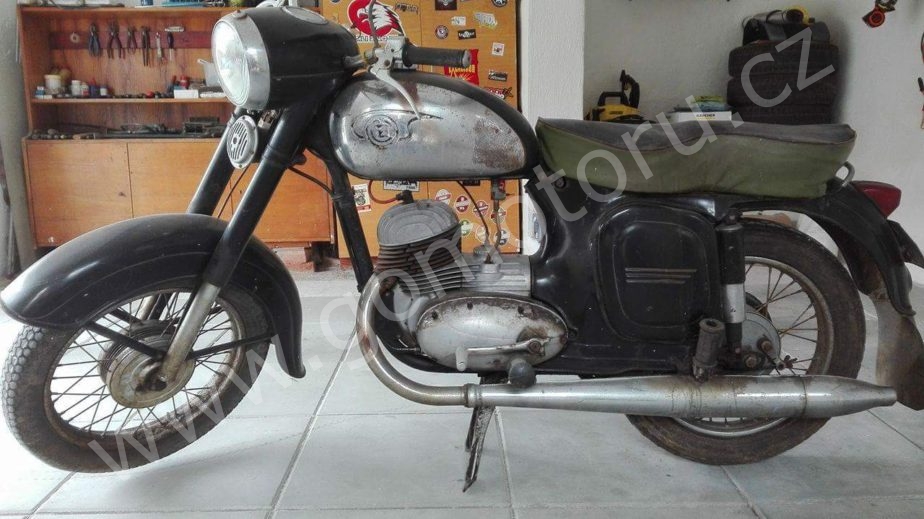 ČZ 125 typ 453 z roku 1961 - Původní stav 2 ČZ 125 typ 453 z roku 1961