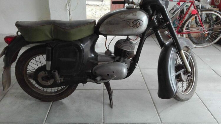 ČZ 125 typ 453 z roku 1961
