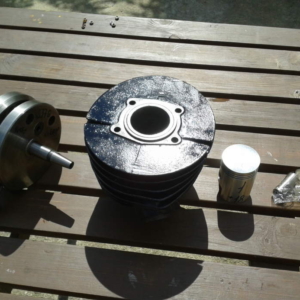 ČZ 125 typ 453 z roku 1961 - Válec po výbrusu a klika po repasi 2 ČZ 125 typ 453 z roku 1961 - Válec po výbrusu a klika po repasi 2