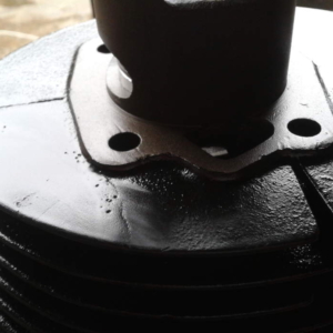 ČZ 125 typ 453 z roku 1961 - Válec po výbrusu a klika po repasi 6 ČZ 125 typ 453 z roku 1961 - Válec po výbrusu a klika po repasi 6