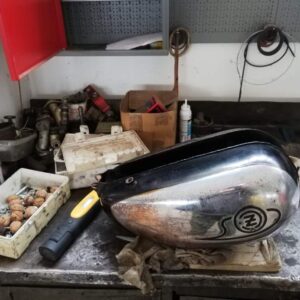 ČZ 125 typ 453 z roku 1961 – Oprava nádrže 3