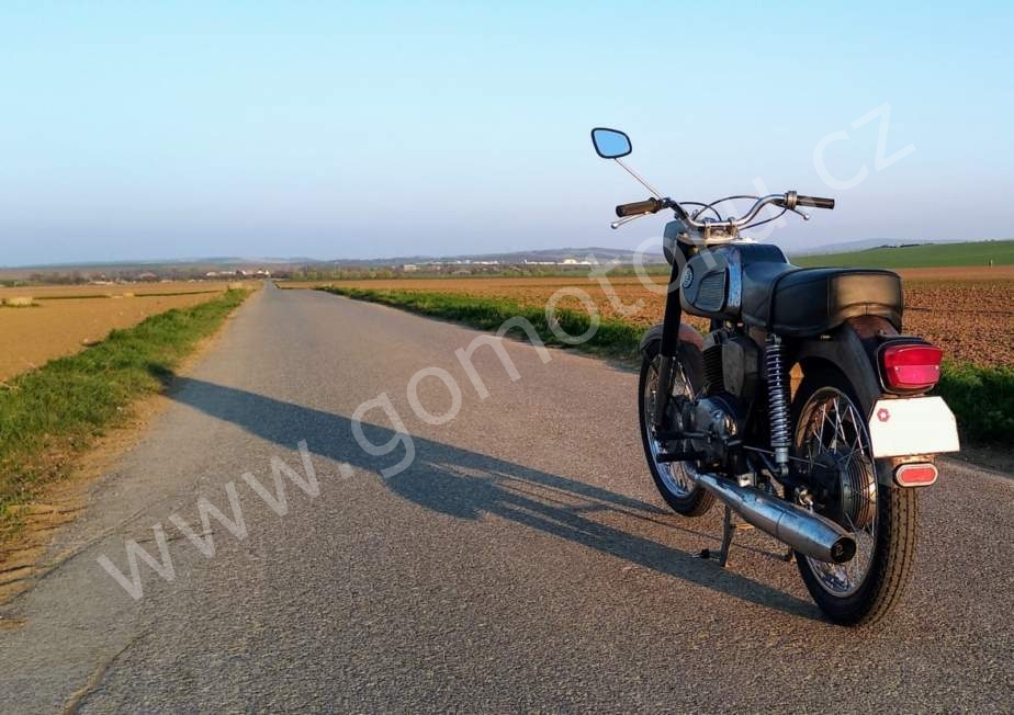 ČZ 175 typ 477 z roku 1970 - Restaurování 1 ČZ 175 typ 477 z roku 1970 - Restaurování 1