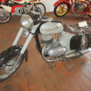 Muzeum Motocyklů - Lesná 68 Muzeum Motocyklů - Lesná 68