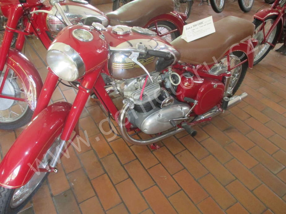 Muzeum Motocyklů - Lesná 1 Muzeum Motocyklů - Lesná 1