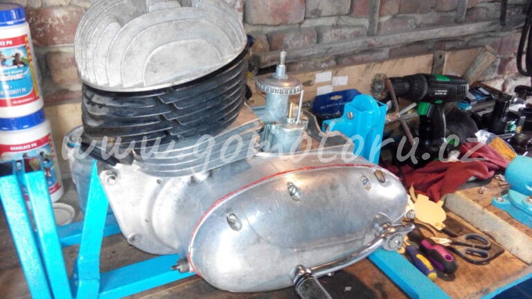 ČZ 125 typ 453 z roku 1961 - Generální oprava motoru 3