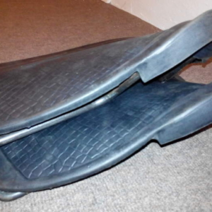 ČZ 150 C z roku 1951 - Výměna gumového potahu sedla 99 ČZ 150 C z roku 1951 - Výměna gumového potahu sedla 99