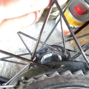 ČZ 125 T z roku 1948 - Rozplétání kol 4 ČZ 125 T z roku 1948 - Rozplétání kol 4