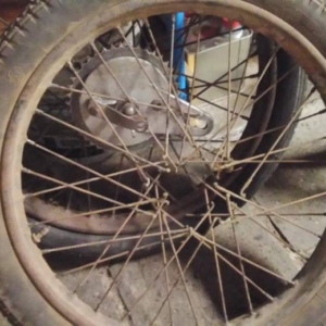 ČZ 125 T z roku 1948 - Rozplétání kol 7 ČZ 125 T z roku 1948 - Rozplétání kol 7