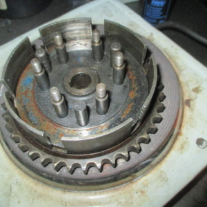 ČZ 125 T z roku 1948 - Spojkový koš 20 ČZ 125 T z roku 1948 - Spojkový koš 20